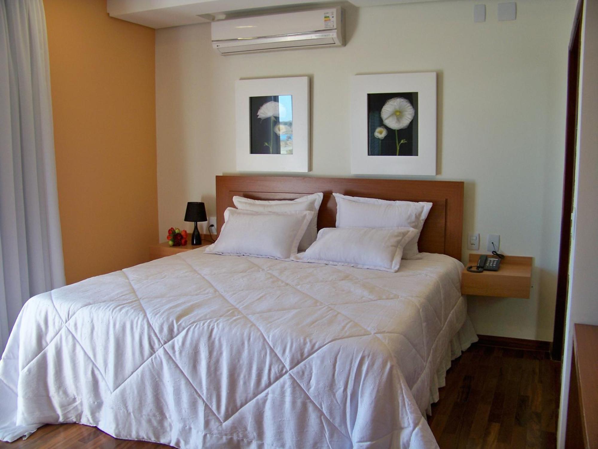 Ramada By Wyndham Furnaspark ฟอร์มิกา ภายนอก รูปภาพ